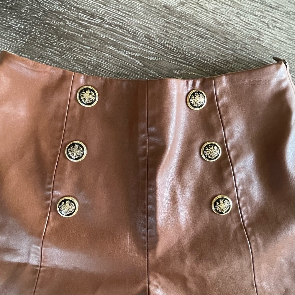 Zara High Waist Brown Shorts with Button Accents - Picture 2 of 7